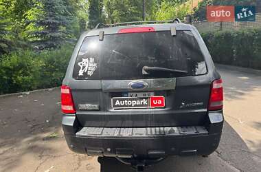Позашляховик / Кросовер Ford Escape 2008 в 
