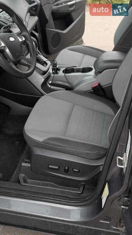 Позашляховик / Кросовер Ford Escape 2013 в Одесі
