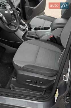 Внедорожник / Кроссовер Ford Escape 2013 в 