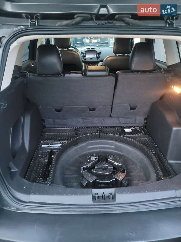Внедорожник / Кроссовер Ford Escape 2018 в Ровно