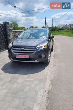 Внедорожник / Кроссовер Ford Escape 2018 в Ровно