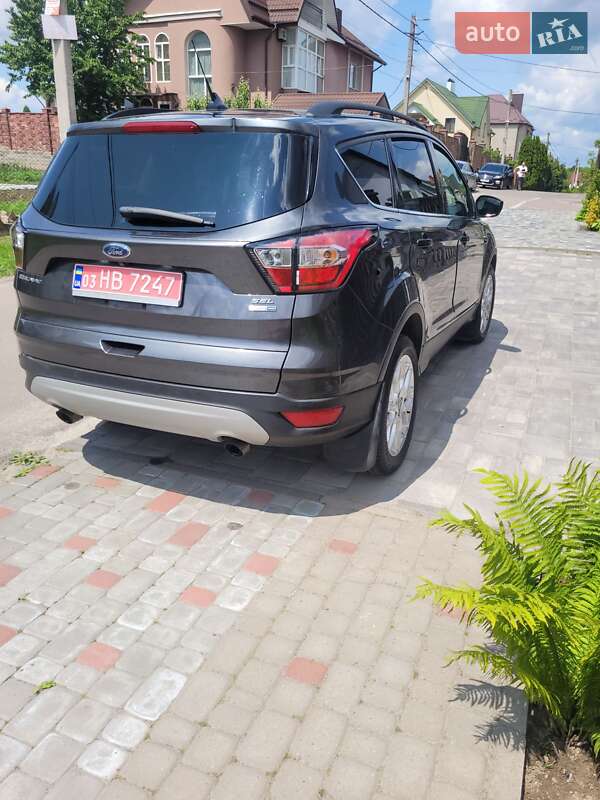 Внедорожник / Кроссовер Ford Escape 2018 в Ровно