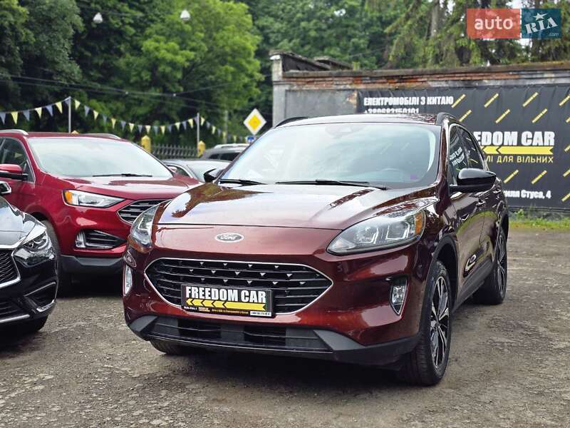 Позашляховик / Кросовер Ford Escape 2021 в Львові