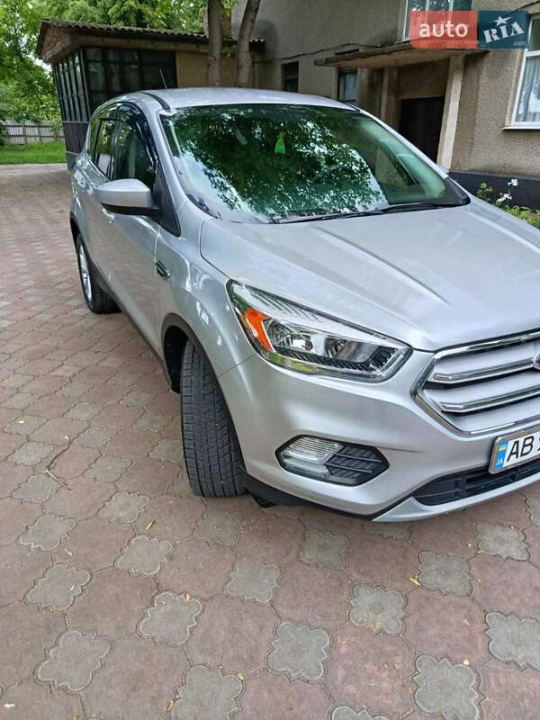 Внедорожник / Кроссовер Ford Escape 2019 в Бершади