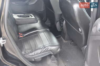 Позашляховик / Кросовер Ford Escape 2013 в 