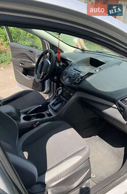 Внедорожник / Кроссовер Ford Escape 2014 в 