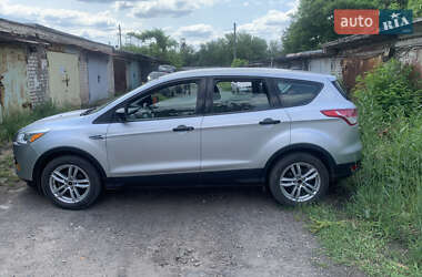Внедорожник / Кроссовер Ford Escape 2014 в 