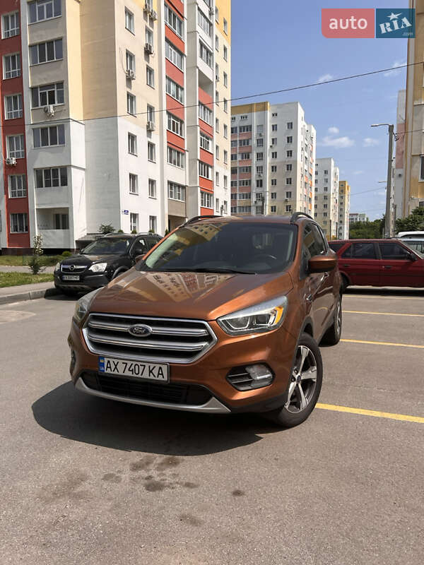 Внедорожник / Кроссовер Ford Escape 2016 в Харькове