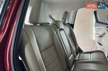Позашляховик / Кросовер Ford Escape 2014 в 