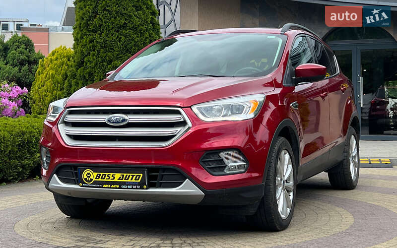 Внедорожник / Кроссовер Ford Escape 2018 в Львове
