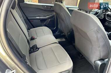 Внедорожник / Кроссовер Ford Escape 2022 в 
