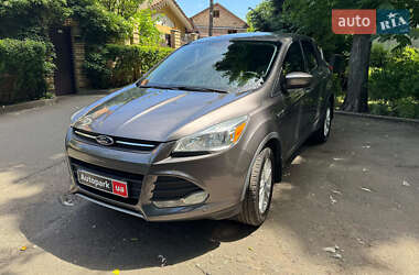 Внедорожник / Кроссовер Ford Escape 2013 в 