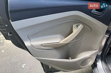 Внедорожник / Кроссовер Ford Escape 2013 в 