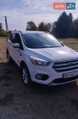 Позашляховик / Кросовер Ford Escape 2017 в Сумах
