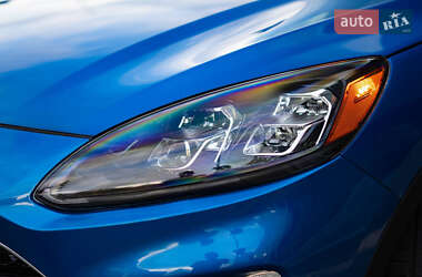 Внедорожник / Кроссовер Ford Escape 2021 в 