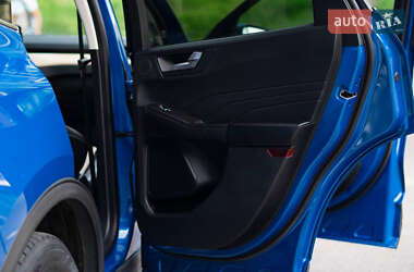 Внедорожник / Кроссовер Ford Escape 2021 в 