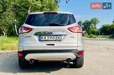 Внедорожник / Кроссовер Ford Escape 2013 в 