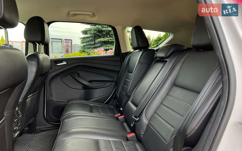 Позашляховик / Кросовер Ford Escape 2016 в Львові