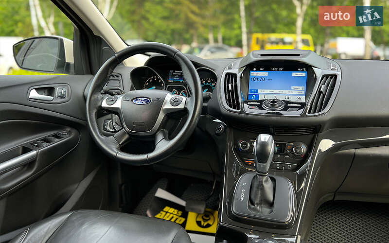 Позашляховик / Кросовер Ford Escape 2016 в Львові
