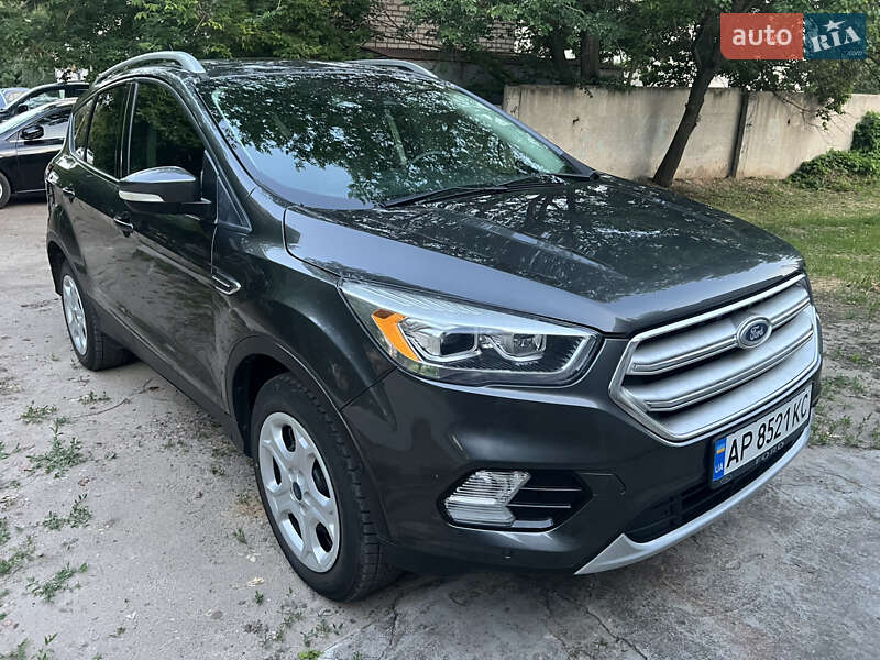 Внедорожник / Кроссовер Ford Escape 2019 в Покровском