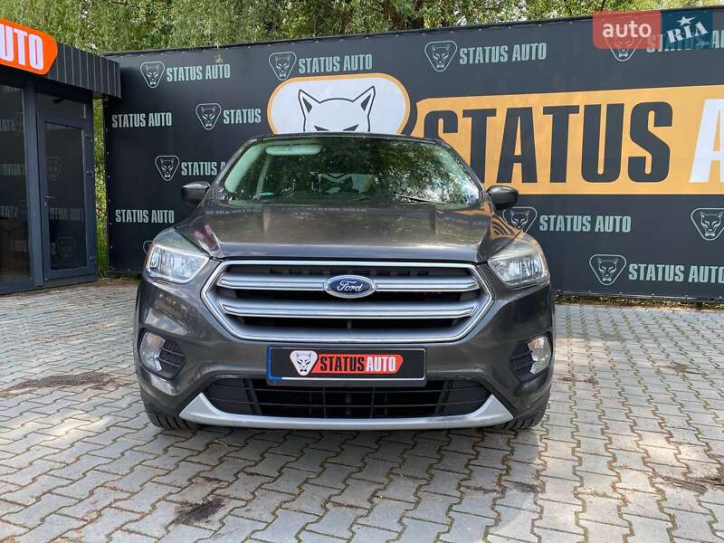 Внедорожник / Кроссовер Ford Escape 2016 в Хмельницком