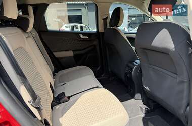Внедорожник / Кроссовер Ford Escape 2020 в 