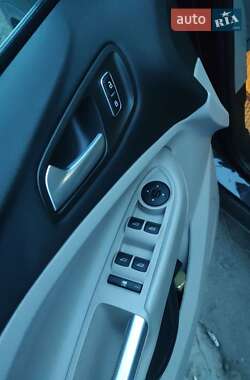 Внедорожник / Кроссовер Ford Escape 2013 в 