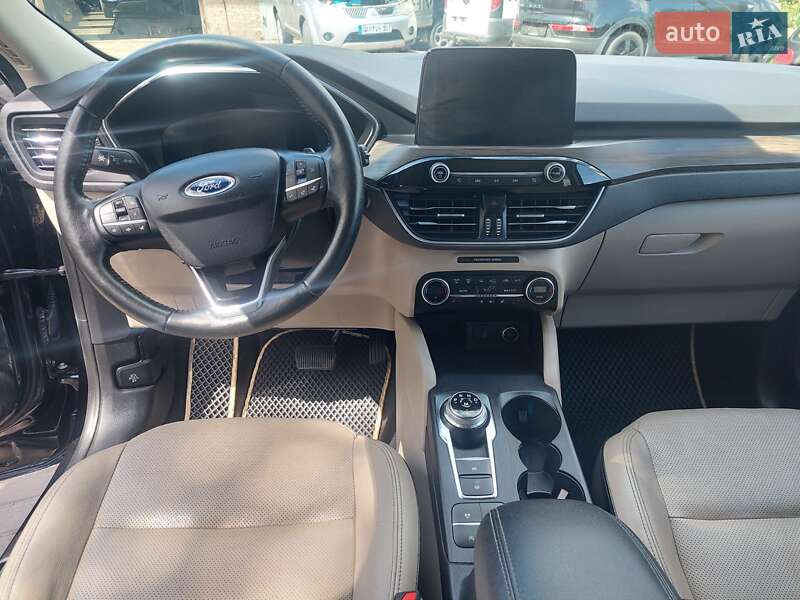 Позашляховик / Кросовер Ford Escape 2019 в Рівному