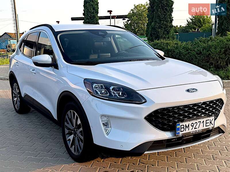 Внедорожник / Кроссовер Ford Escape 2020 в 