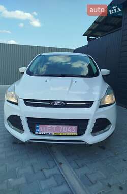 Позашляховик / Кросовер Ford Escape 2016 в Дубні