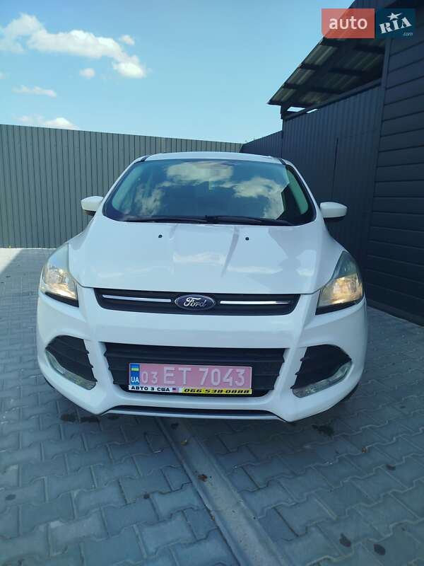 Внедорожник / Кроссовер Ford Escape 2016 в Дубно