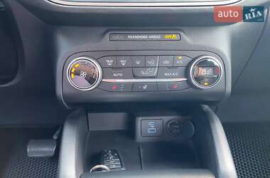Внедорожник / Кроссовер Ford Escape 2020 в 