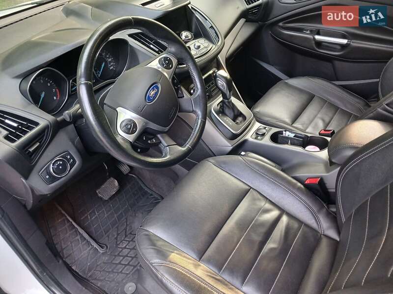 Позашляховик / Кросовер Ford Escape 2013 в Києві
