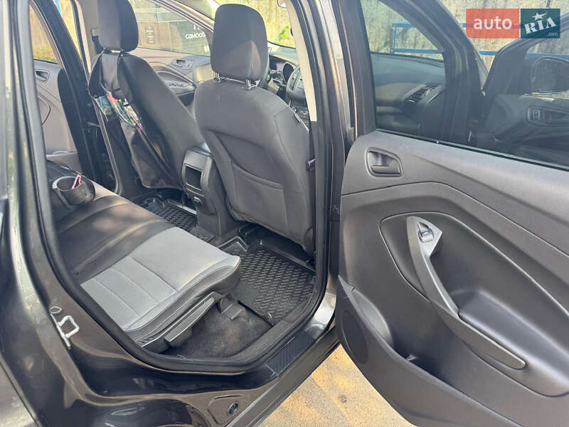 Внедорожник / Кроссовер Ford Escape 2018 в Чернигове