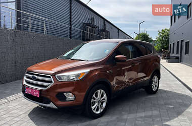 Внедорожник / Кроссовер Ford Escape 2016 в 