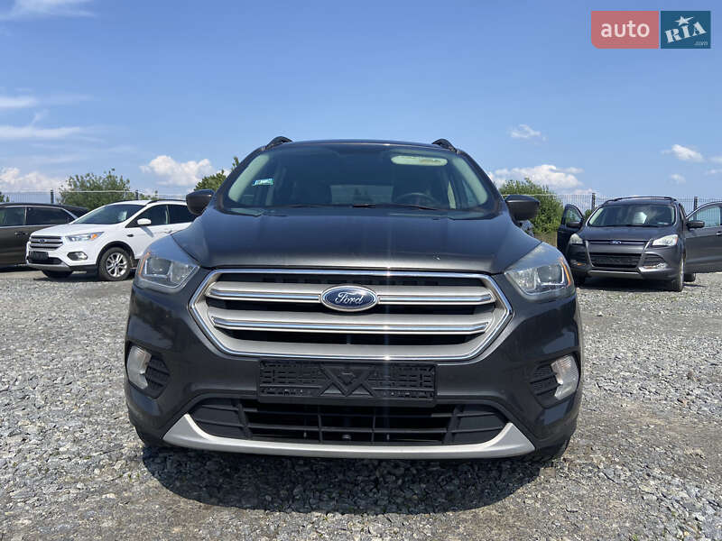 Позашляховик / Кросовер Ford Escape 2017 в Львові
