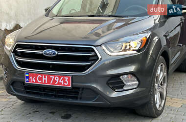 Внедорожник / Кроссовер Ford Escape 2017 в 