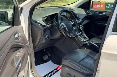 Внедорожник / Кроссовер Ford Escape 2014 в 