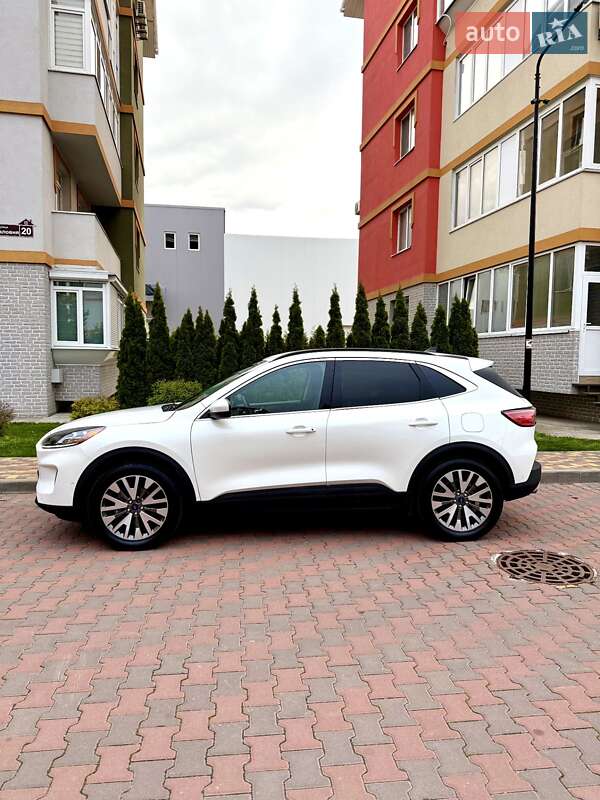 Внедорожник / Кроссовер Ford Escape 2021 в Киеве