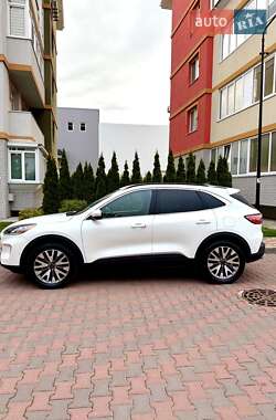 Внедорожник / Кроссовер Ford Escape 2021 в 