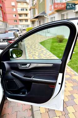 Внедорожник / Кроссовер Ford Escape 2021 в 