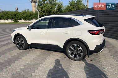 Внедорожник / Кроссовер Ford Escape 2023 в 