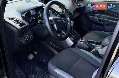 Позашляховик / Кросовер Ford Escape 2014 в 