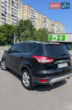 Внедорожник / Кроссовер Ford Escape 2014 в 