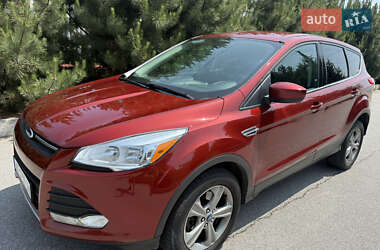 Внедорожник / Кроссовер Ford Escape 2016 в 