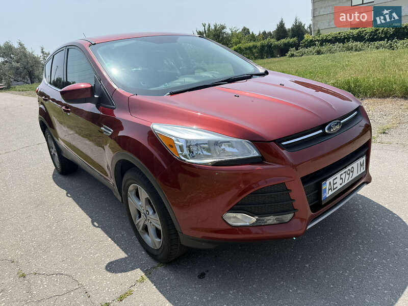 Внедорожник / Кроссовер Ford Escape 2016 в Днепре