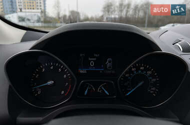 Позашляховик / Кросовер Ford Escape 2014 в 