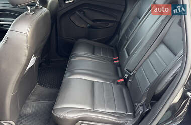 Внедорожник / Кроссовер Ford Escape 2015 в 