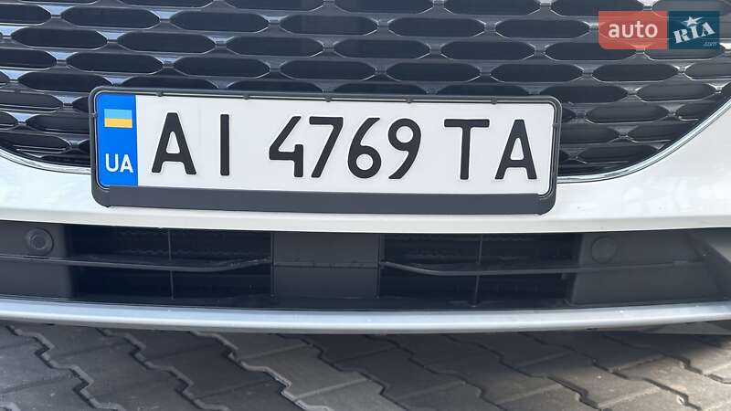 Внедорожник / Кроссовер Ford Escape 2020 в Вишневом