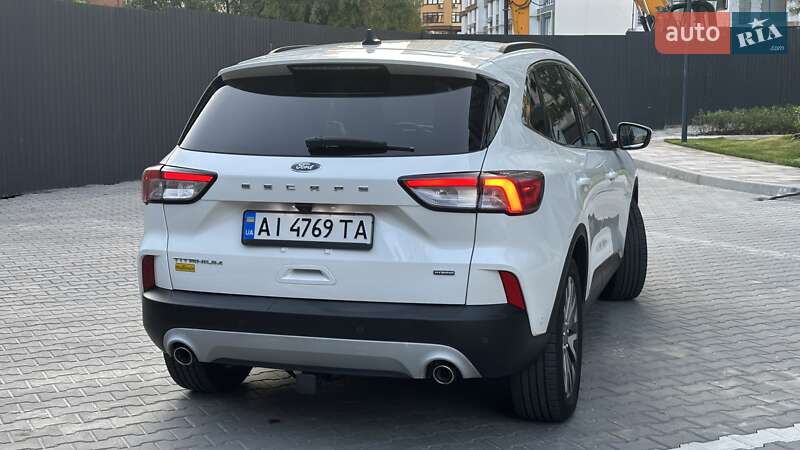 Внедорожник / Кроссовер Ford Escape 2020 в Вишневом